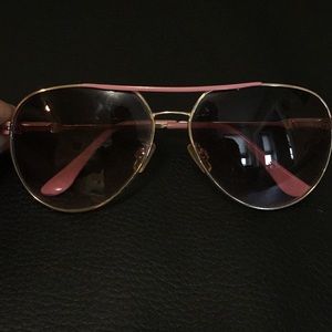 Tahari aviator sunglasses